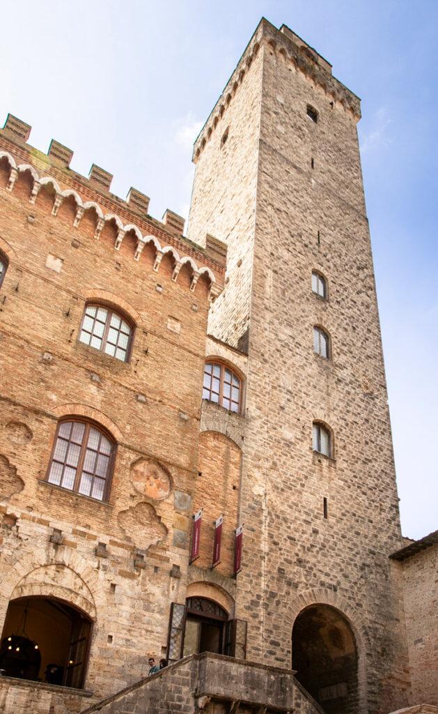 Torre Grossa e palazzo comunale